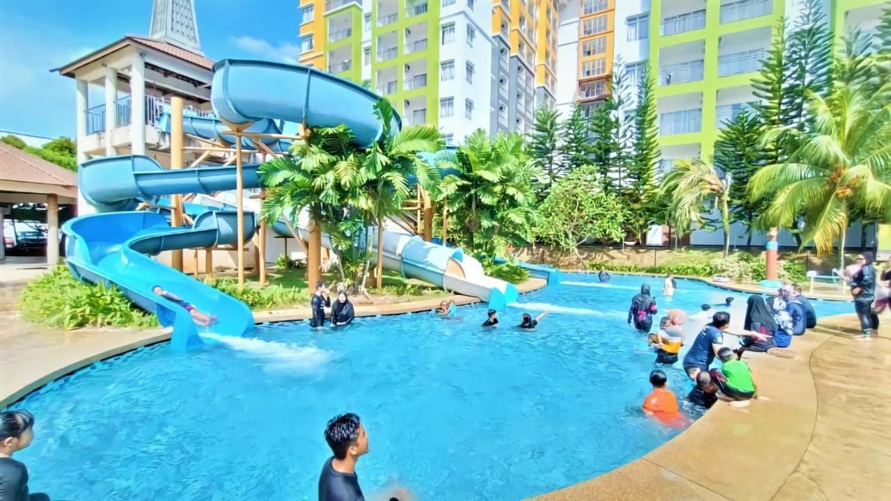 By Lg Water Themepark By Ggm * Malacca